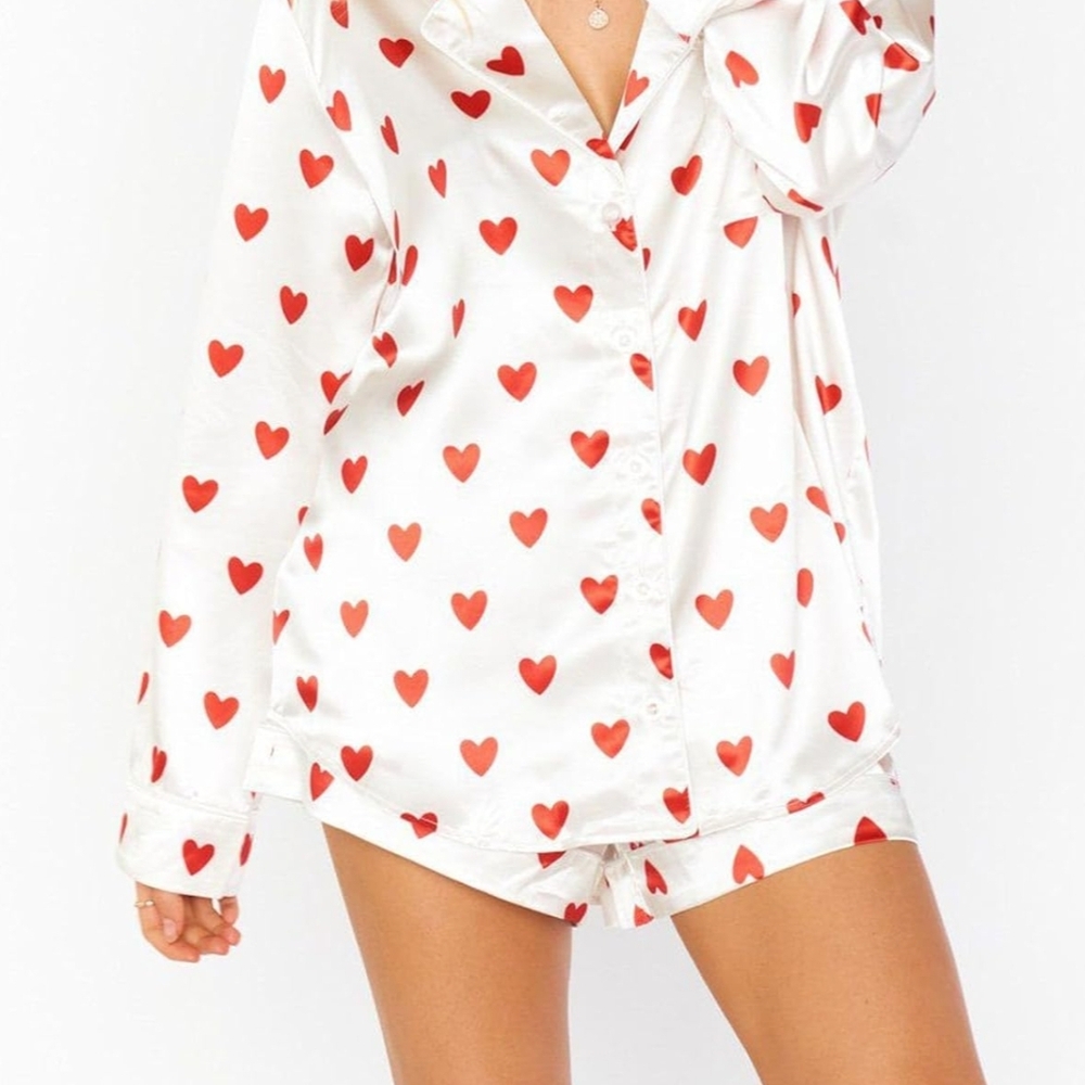 White and Red‎ Heart Print Pajama Set